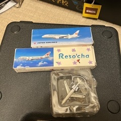 飛行機模型差し上げます。