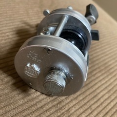 ABU2500C バス釣りリール