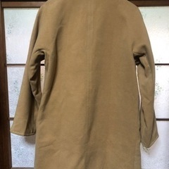 ベージュ　コート　の画像