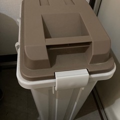ゴミ箱お譲りします。