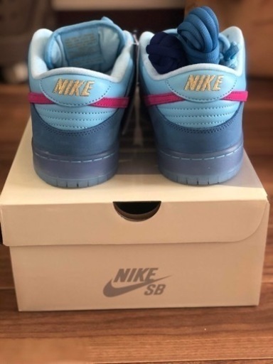 Nike SB / Deep royal blue active pink 28cm