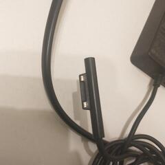 Surface Pro 充電器（純正）の画像