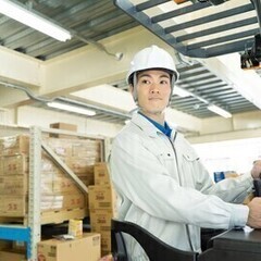 【週払い可】＼経験を活かす☆高時給／フォークリフトでの寝具の荷受...