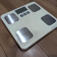 デジタル体重計の画像