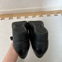 フワラク　パンプス　24.5センチの画像