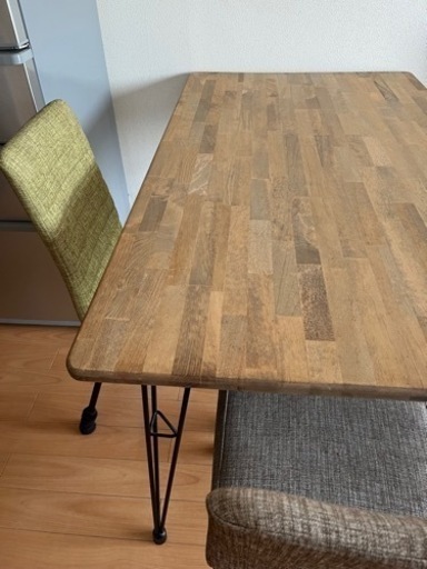 ダイニングテーブル