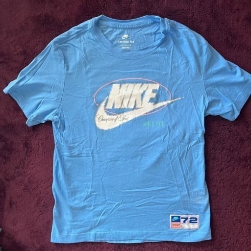 NIKE Tシャツ