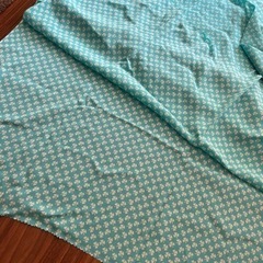 布　柄　青緑　レトロ　ミツバの画像