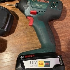 値引可！BOSCH 18V充電池 充電器セット　おまけつきの画像