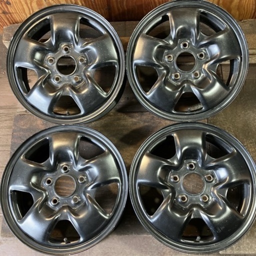 スチールホイール15インチ 4本／114.3-5H／ダイハツ A4180