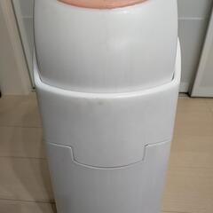 オムツポット　おむつ用ゴミ箱　カセット不要の画像