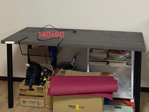 テーブル　140*60*70