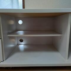 １週間以内にテレビ台を引き取っていただける方の画像