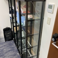 ☆無料☆ガラス製の5段棚2つセット（本棚orショーケース等）の画像