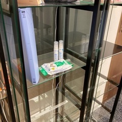 ☆無料☆ガラス製の5段棚2つセット（本棚orショーケース等）の画像