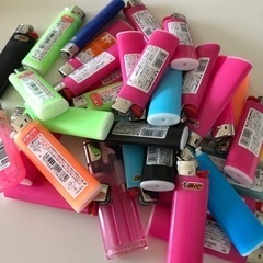 【中古】使い捨てライター32個