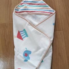 ファミリア フード付バスタオルの画像