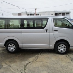 ４WD ハイエースバン車検Ｒ5年4月まで バイクの積載や長物載せに最適ディーゼル車税安い貨物車両の画像
