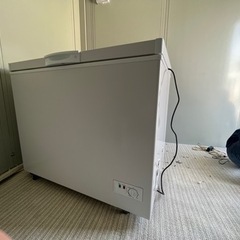 冷凍ストッカー