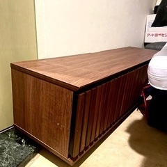 テレビ台（収納３つ付き）をお譲りいたします。