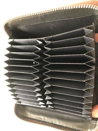本革カードケース48枚収納　ダークブラウン