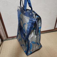 買物バッグ　キャスター付きの画像
