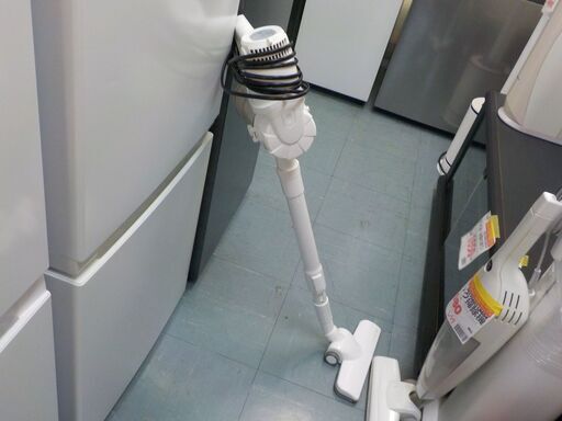 ID410244　スティック掃除機　2020年製