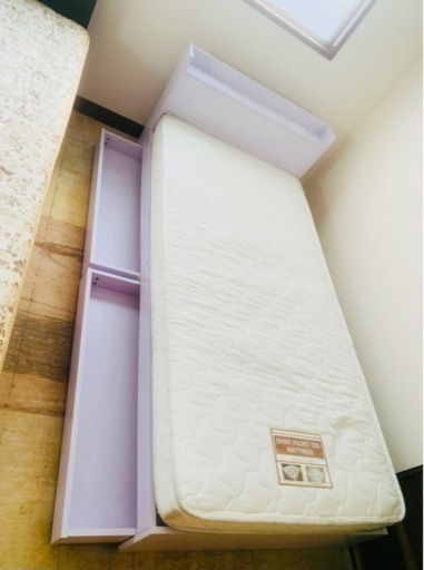 シングルベッド?　マットレス付き　