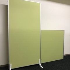 パーテーション ①　脚付き　オフィス　間仕切り　ついたて　グリーンの画像