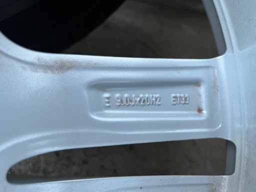 【285/45R20】20インチ アルミホイール 4本セット