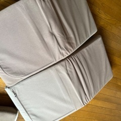 座椅子2個の画像
