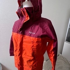 アウトドアブランド　マーモットmarmotの画像