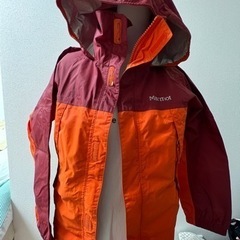 アウトドアブランド　マーモットmarmotの画像