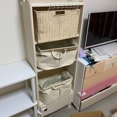 棚 ベージュ 木目調