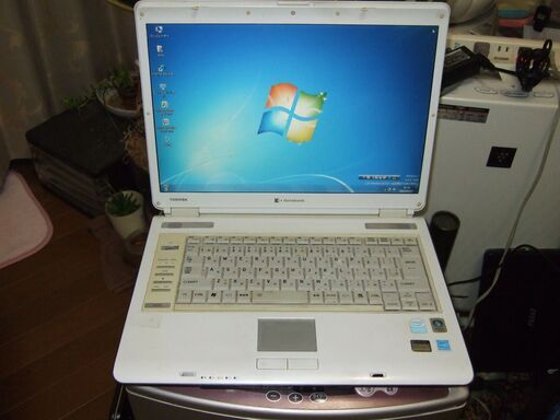 東芝ダイナブック　AX/57A  ジャンク扱い