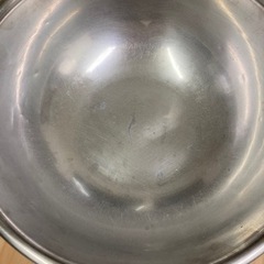 鍋とボールの画像