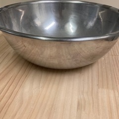 鍋とボールの画像
