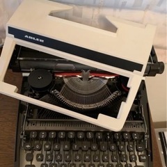 ADLER    英文タイプライターの画像