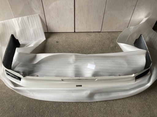 6型ハイエース　モデリスタ　フロントスポイラー