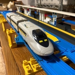 決定‼️[100円‼️] プラレール初期型700系ひかりレールスターの画像