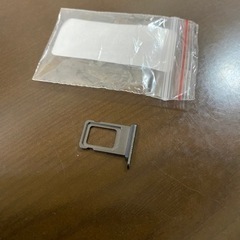 iphone11 SIMカードケース
