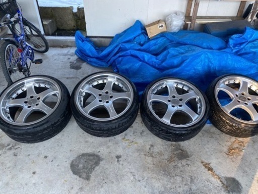 カールソン1/5RS、8.5J,9.5J、19インチ