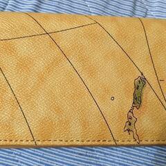 TRAVIS-トラヴィス 二つ折り長財布 地図柄の画像