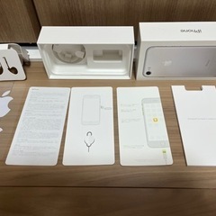 iPhone7 ケース付属品のみ　ケース取説ステッカー　本体イヤ...