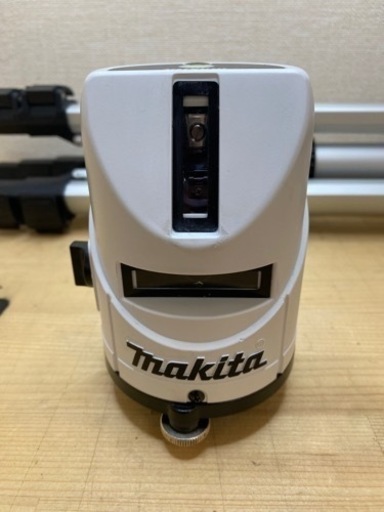 マキタ　SK-13P & マキタ　TK00LM1000 エレベーター　 レーザー墨出し器