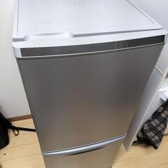 冷蔵庫　Panasonic　NR-B148W-S