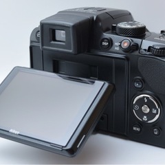 Nikon COOLPIX P100★スマホ転送★超小型・超軽量★旅行に最適  1ヶ月動作補償あり！ 安心のゆうパック代引き発送！ 送料、代引き手数料無料！の画像