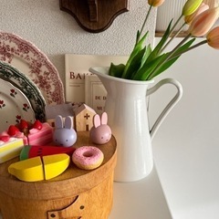 IKEA チューリップ　アンド　花瓶　セット