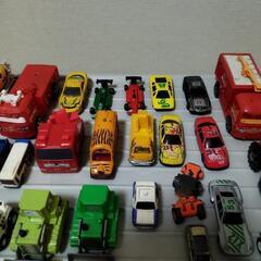 ミニカー44台の画像