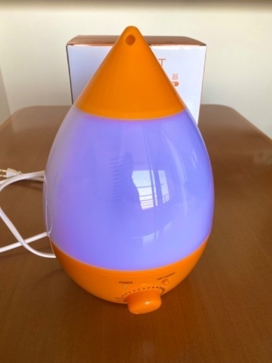 超音波加湿器(オレンジ色)
